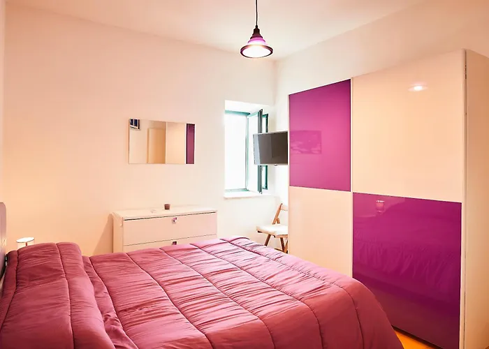 Palazzo Della MarraBed and Breakfast